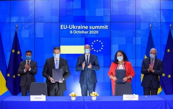 Саммит Украина-ЕС: стороны подписали соглашений на 390 млн евро Саммит Украина-ЕС: стороны подписали соглашений на 390 млн евро