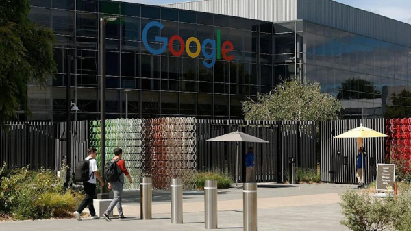 Сотрудники Google требуют разорвать контракты с ICE Сотрудники Google требуют разорвать контракты с ICE