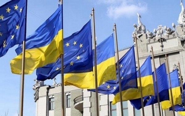 Совет ЕС окончательно утвердил 1,2 млрд евро для Украины Совет ЕС окончательно утвердил 1,2 млрд евро для Украины