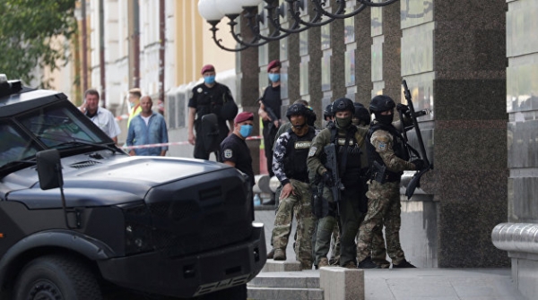Спецназ обезвредил террориста в Киеве Спецназ обезвредил террориста в Киеве