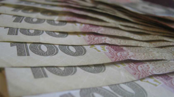 Средняя зарплата в Украине растет, но украинцы массово готовы увольняться, — исследование Средняя зарплата в Украине растет, но украинцы массово готовы увольняться, — исследование