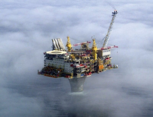 США увеличивает добычу нефти: теперь война на Ближнем Востоке не страшна потребителям