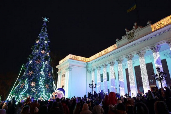 Стало известно, сколько украинские города потратили на новогодние праздники Стало известно, сколько украинские города потратили на новогодние праздники