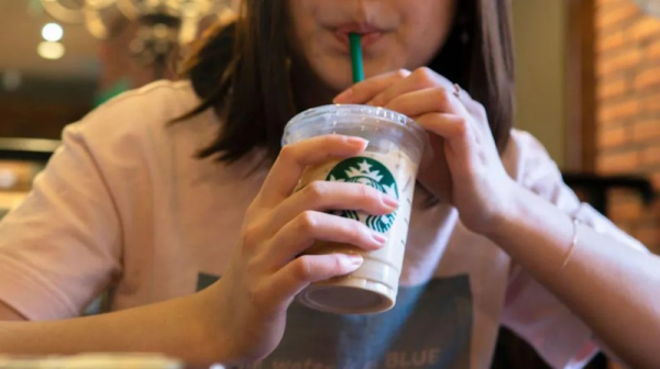 Starbucks продаёт контрольный пакет акций китайского бизнеса Starbucks продаёт контрольный пакет акций китайского бизнеса