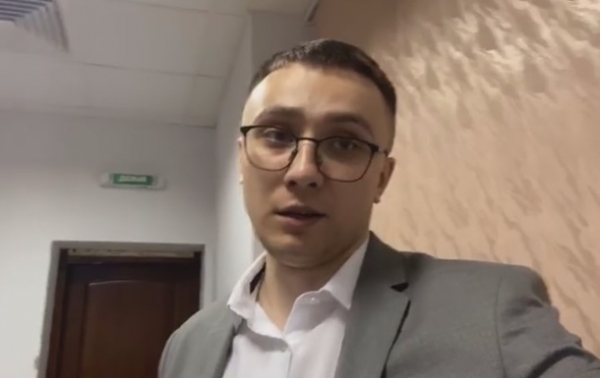 Стерненко с активистами отправился к дому президента Стерненко с активистами отправился к дому президента