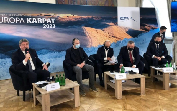 Столицы Украины и Польши соединят скоростной магистралью Столицы Украины и Польши соединят скоростной магистралью