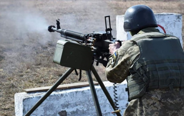 Сутки в ООС: 15 обстрелов, погиб боец ВСУ Сутки в ООС: 15 обстрелов, погиб боец ВСУ