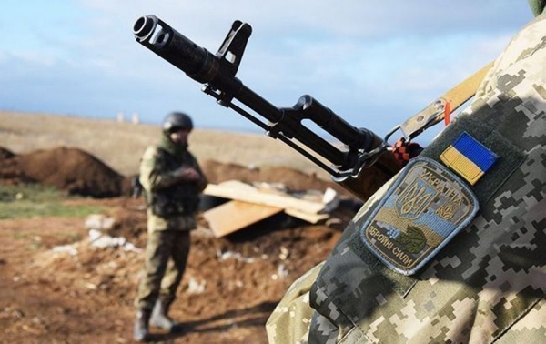 Сутки в ООС: боевики 12 раз открывали огонь Сутки в ООС: боевики 12 раз открывали огонь