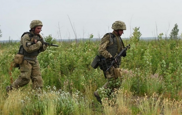 Сутки в ООС: ранен украинский защитник, зафиксировали 11 обстрелов