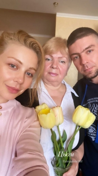 Тина Кароль показала свою семью на милых фото Тина Кароль показала свою семью на милых фото