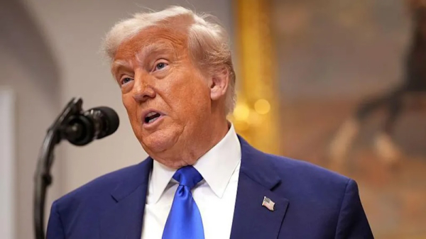 Трамп снова угрожает ЕС торговыми тарифами Трамп снова угрожает ЕС торговыми тарифами