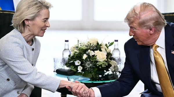 Трамп заключил торговое соглашение с ЕС после игры в гольф Трамп заключил торговое соглашение с ЕС после игры в гольф