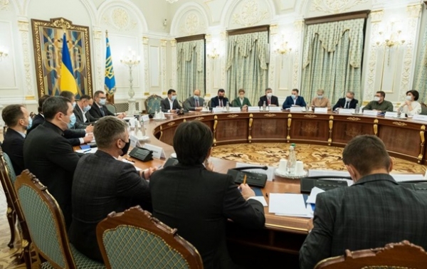 У Зеленского назвали пути выхода из кризиса с КСУ У Зеленского назвали пути выхода из кризиса с КСУ