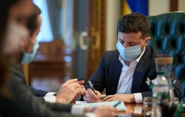 Украина отменила визы для граждан шести стран Украина отменила визы для граждан шести стран