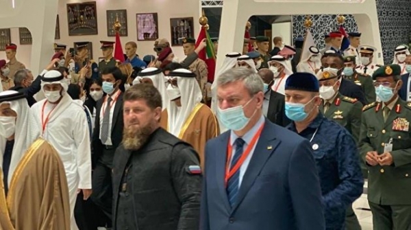 Уруский объяснился после фото с Кадыровым Уруский объяснился после фото с Кадыровым