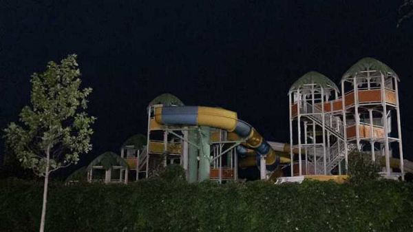 В аквапарке Днепра утонул 9-летний мальчик В аквапарке Днепра утонул 9-летний мальчик