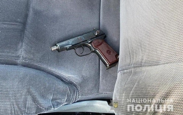 В Днепре грабитель застрелил полицейского