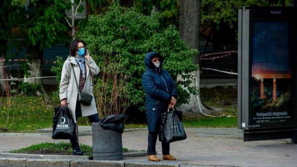 В Днепре начали «метить» дома больных коронавирусом людей желтыми листовками В Днепре начали «метить» дома больных коронавирусом людей желтыми листовками