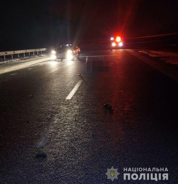 В Харьковской области произошло смертельное ДТП: замешан кортеж известного бизнесмена, — СМИ В Харьковской области произошло смертельное ДТП: замешан кортеж известного бизнесмена, — СМИ