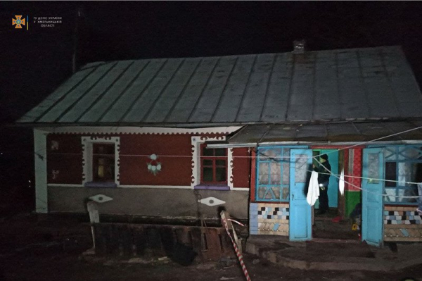 В Хмельницкой области в пожаре погибли четверо детей: новые подробности о трагедии В Хмельницкой области в пожаре погибли четверо детей: новые подробности о трагедии