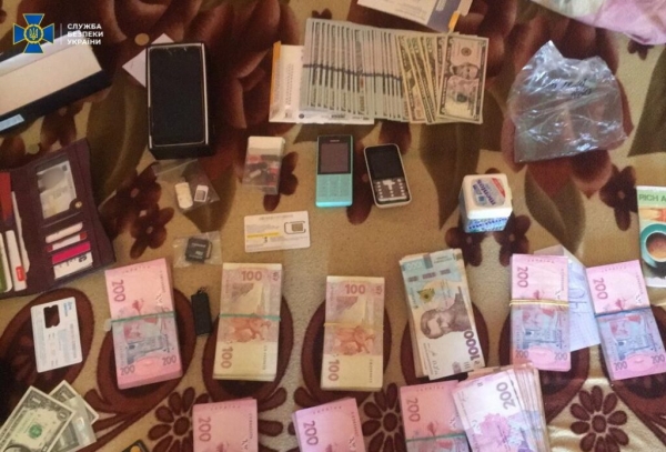 В Ивано-Франковске задержали всемирно известного хакера В Ивано-Франковске задержали всемирно известного хакера