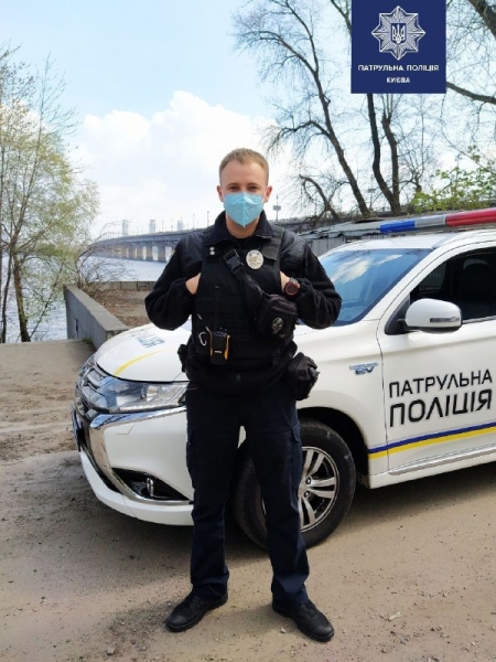 В Киеве девушка в прямом эфире пыталась покончить с собой В Киеве девушка в прямом эфире пыталась покончить с собой