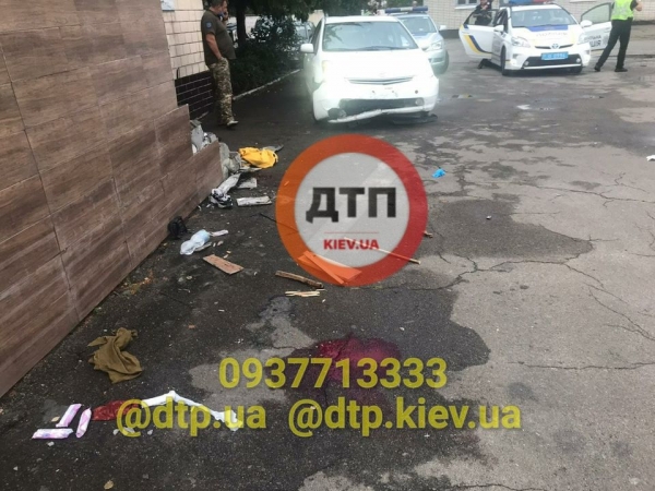 В Киеве пьяный майор сбил трех курсанток: двум девушкам понадобилась ампутация В Киеве пьяный майор сбил трех курсанток: двум девушкам понадобилась ампутация