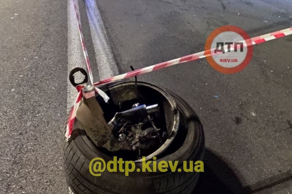 В Киеве пьяный мужчина после ДТП бросил жену умирать В Киеве пьяный мужчина после ДТП бросил жену умирать