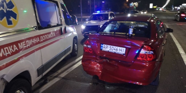 В Киеве Skoda протаранила карету «скорой помощи» В Киеве Skoda протаранила карету «скорой помощи»