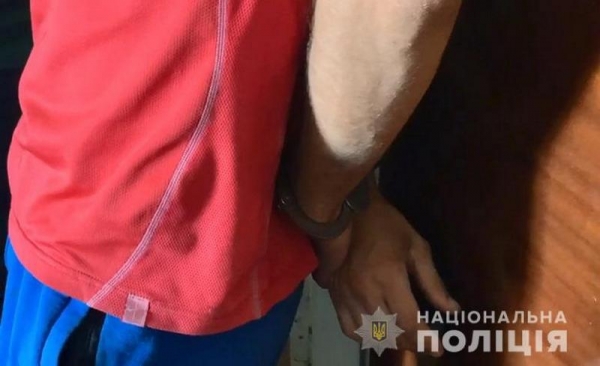 В Киеве ударили ножом парня, заступившегося за девушку: он скончался В Киеве ударили ножом парня, заступившегося за девушку: он скончался