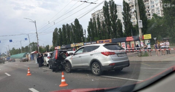 В Киеве в ДТП пострадала патрульная