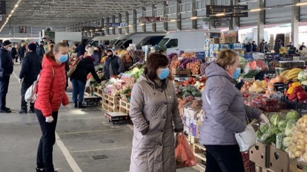 В Киеве вновь заработали десять рынков: список