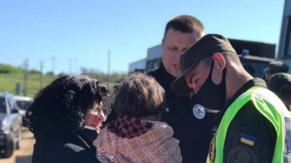 В Одесской области в 10 км от дома нашли 4-летнюю девочку В Одесской области в 10 км от дома нашли 4-летнюю девочку