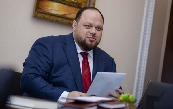 В Украине могут запретить размещать рекламу вдоль дорог