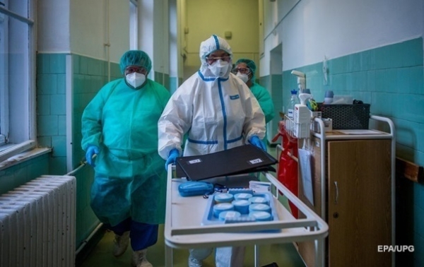 В Украине новый антирекорд по коронавирусу В Украине новый антирекорд по коронавирусу
