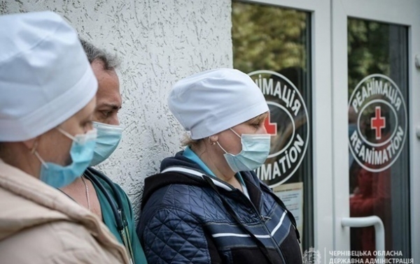 В Украине уже более 5 тысяч новых случаев COVID-19 В Украине уже более 5 тысяч новых случаев COVID-19