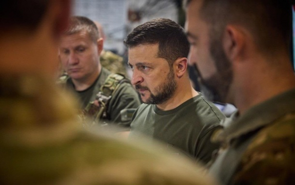 В Украину заходит тяжелая техника - Зеленский