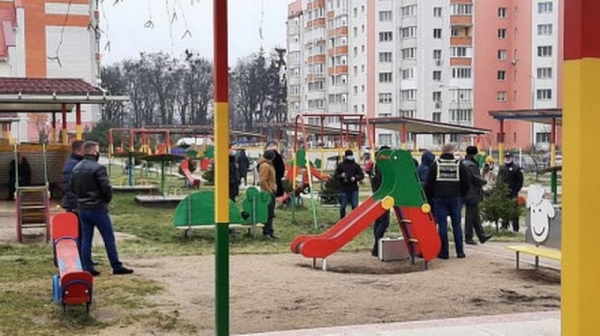 В Виннице на территории детского сада произошел взрыв: пострадали дети В Виннице на территории детского сада произошел взрыв: пострадали дети
