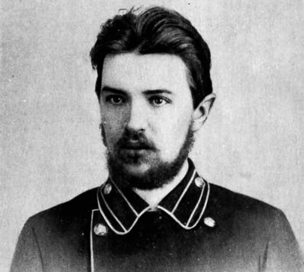 Вацлав Воровский: главная улица Киева и странный памятник в Москве Вацлав Воровский: главная улица Киева и странный памятник в Москве