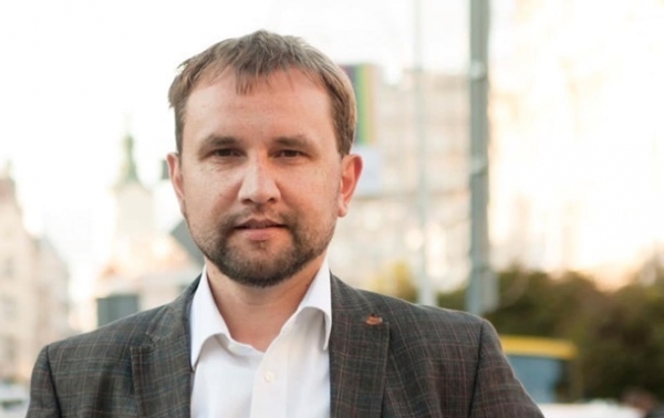 Вятрович проиграл суд по символике СС