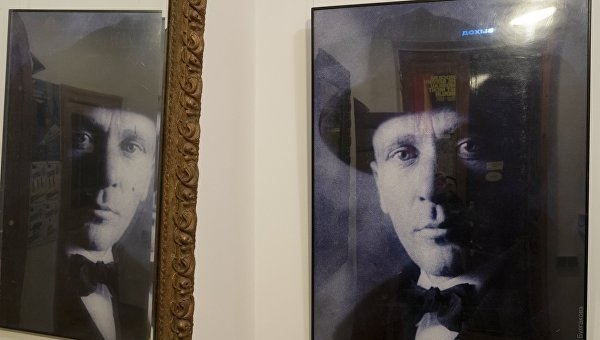 «Вокруг Булгакова»: мадам Анжу, Кличко и «нехорошая квартира» «Вокруг Булгакова»: мадам Анжу, Кличко и «нехорошая квартира»