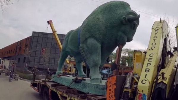 Возле киевского зоопарка появилась новая скульптура Возле киевского зоопарка появилась новая скульптура