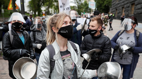 ВВП падает, МВФ собирается дать денег Украине. Главное в экономике Украины за неделю с 30 мая по 5 июня ВВП падает, МВФ собирается дать денег Украине. Главное в экономике Украины за неделю с 30 мая по 5 июня