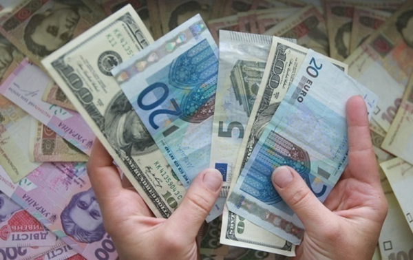 Заробитчане прислали в Украину денежные переводы на 6 миллиардов долларов