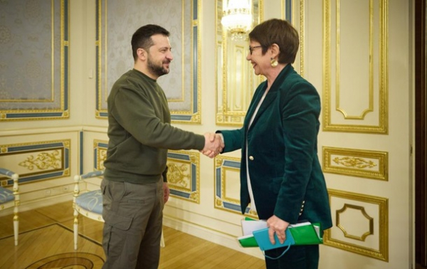 Зеленский и глава ЕБРР обсудили инвестиции в Украину Зеленский и глава ЕБРР обсудили инвестиции в Украину