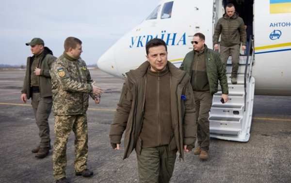 Зеленский не видит отвода войск России Зеленский не видит отвода войск России
