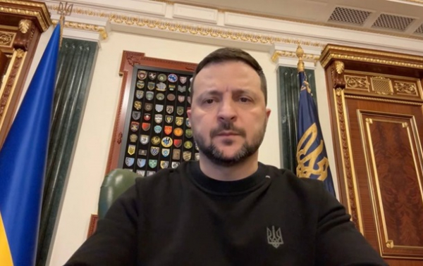 Зеленский провел стратегическое совещание со Шмыгалем Зеленский провел стратегическое совещание со Шмыгалем