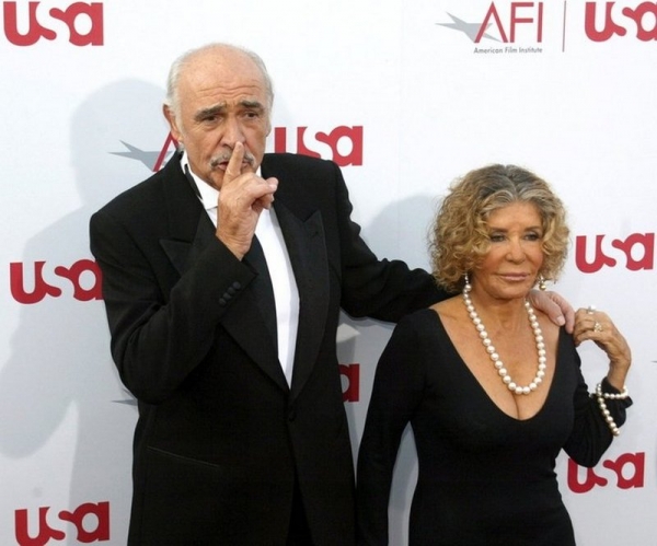 Жена Шона Коннери рассказала, от чего умер актер Жена Шона Коннери рассказала, от чего умер актер
