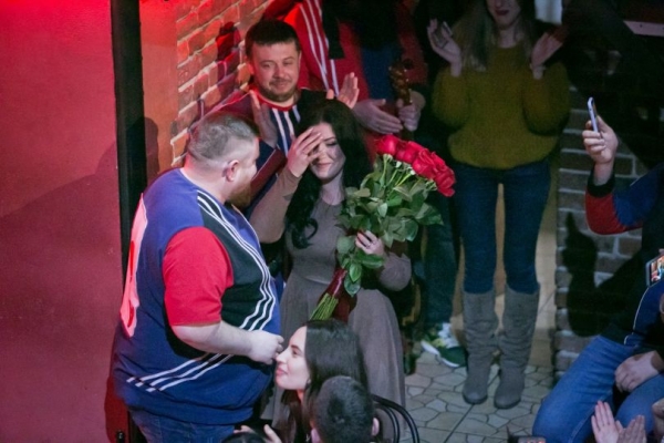 Звезда «Варьяты-шоу» женился: как выглядит его избранница Звезда «Варьяты-шоу» женился: как выглядит его избранница